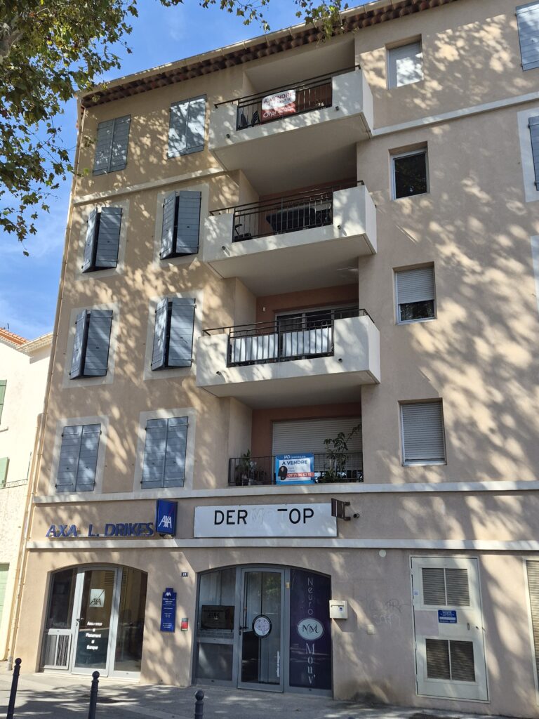 immeuble-avec-appartement-au-premier-et-au-4eme-etage